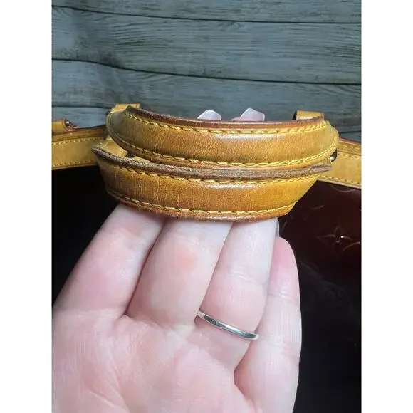 Louis Vuitton Vernis Brea MM - Griotte - Picture 9 of 11